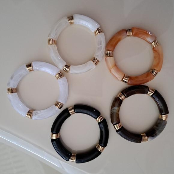 Set of 5 Gorgeous Bangle Bracelets - Picture 2 of 5